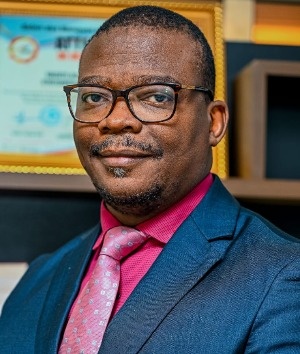 Dr. Kubeterzié Constantin Dabire